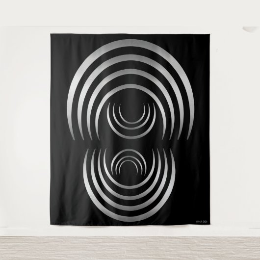 Crop Circle Silver Alien Crescent Moon Wandteppich (Vorderseite)