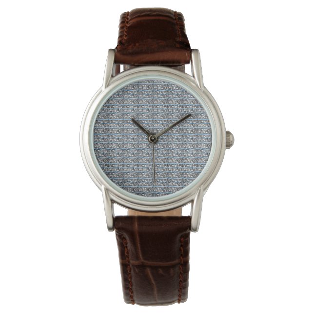 Cross Filigree Design Blue Pattern Armbanduhr (Vorderseite)