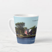 Crossover Island Lighthouse Latte Tasse (Linke Ecke)
