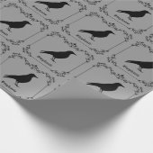 Crow Bird Silhouette und dekorative Wirbel Grau Geschenkpapier (Ecke)