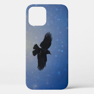 Crow in einem schneebedeckten blauen Himmel Case-Mate iPhone Hülle