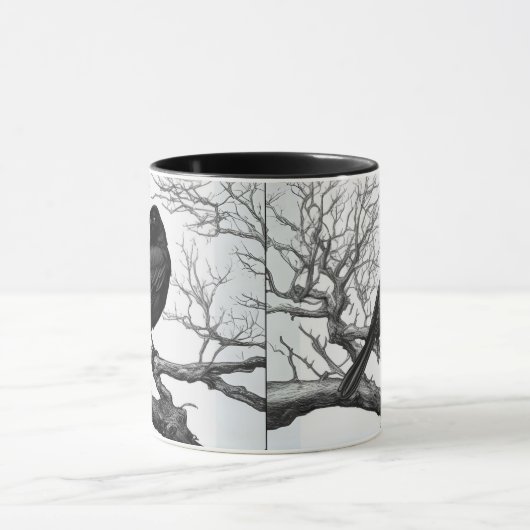 Crow Perched on Bare Winter Branches Tasse (Zentrum)