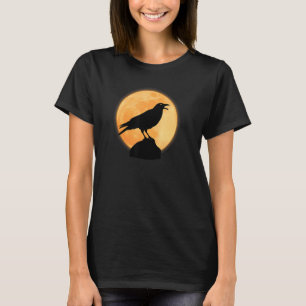 Crow raven vor dem Mond rätselhafter, roter Vogel T-Shirt