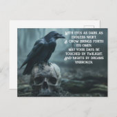 Crow sitzt auf einem Schädel mit einer gotischen B Postkarte (Vorne/Hinten)