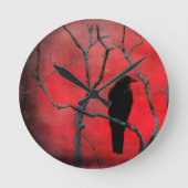 Crow Watcher Runde Wanduhr (Vorderseite)