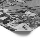 Crowd on Beach Poster (Ecke)