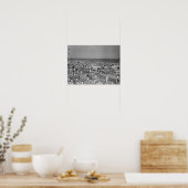 Crowd on Beach Poster (Küche)