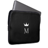 Crown Elegant Black and White Monogram Laptopschutzhülle (Vorne Rechts)