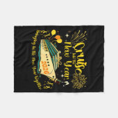 Cruising Into 2026 New Years Eve Party Favors Fami Fleecedecke (Vorderseite (Horizontal))