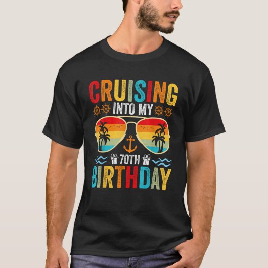 Cruising Into My 70th Birthday Family Cruise 70 Bi T-Shirt (Vorderseite)