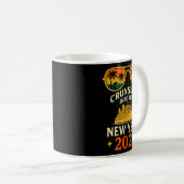 Cruising Into The New Year 2026 Retro Sunset Cruis Kaffeetasse (VorderseiteRechts)