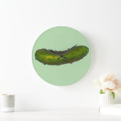 Crunchy Green Kosher Dill Pickle Feinschmecker Del Große Wanduhr (Zuhause)