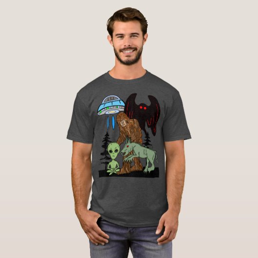 Cryptid Big Foot Alien Mothman UFO Chupacabra T-Shirt (Vorne ganz)