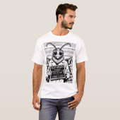 Cryptid Mugshots: Mothman-T - Shirt (Vorne ganz)