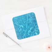 Crystal Clear Sky Blue Pool Water Quadratischer Aufkleber (Umschlag)
