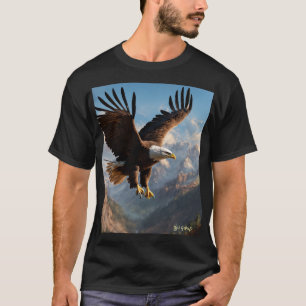 Crystal Eagle im Flug – Symbol der Unabhängigkeit  T-Shirt