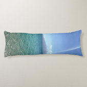 Crystal Water View Blue Sky Beach Vibe Friedlich Seitenschläferkissen (Rückseite)