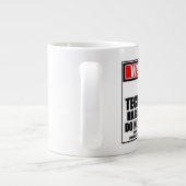 CT-Techniker bei harter Arbeit stören nicht Jumbo-Tasse (Rückseite)