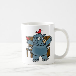 CU Rhino, der Klavier-Tasse spielt Kaffeetasse