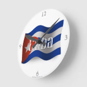 Cuba Waving Flag Runde Wanduhr (Winkel)