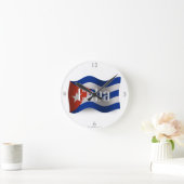 Cuba Waving Flag Runde Wanduhr (Zuhause)