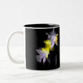 Cubist Daffodils Zweifarbige Tasse (Links)