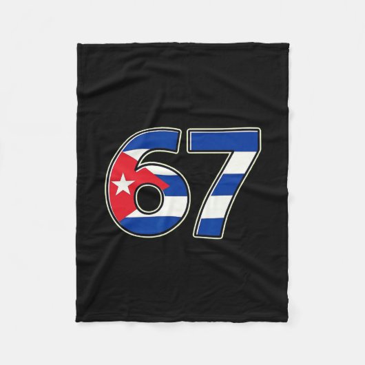 Cuby Flag Nummer 67 Geburtsjahr Fleecedecke (Vorderseite)
