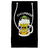 Cucum beer Funny Beer Pun Dark BG Kleine Geschenktüte (Vorderseite)