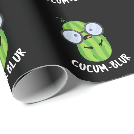 Cucum blur Funny Veggie Cucumber Pun Dark BG Geschenkpapier (Rolleneckpunkt)