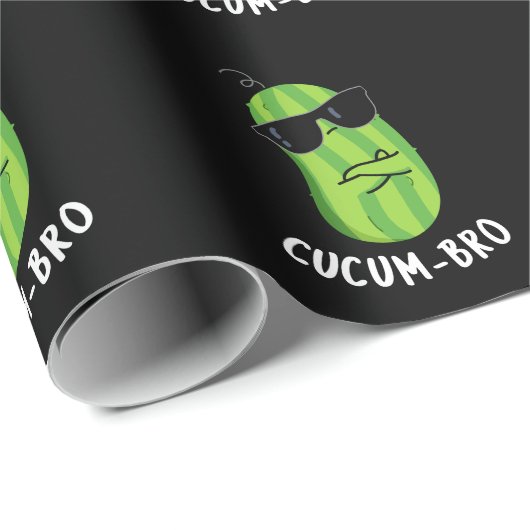 Cucum bro Funny Veggie Cucumber Pun Dark BG Geschenkpapier (Rolleneckpunkt)