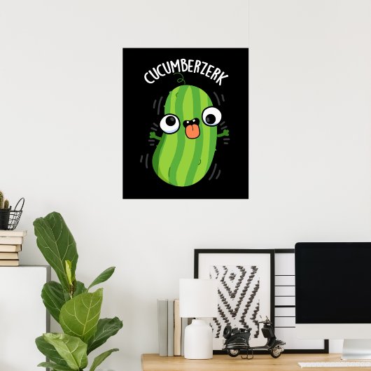 Cucumberzerk Funny Berzerk Cucumber Pun Dark BG Poster (Heimbüro)