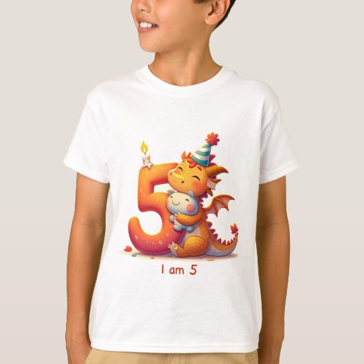 Cuddle Dragon: Gemütlich fünf T-Shirt (Vorderseite)
