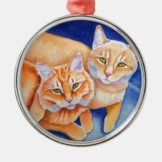 Cuddling Orange Tabby Cats Silbernes Ornament (Vorne)