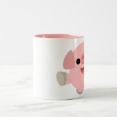Cuddly Cartoon-Schwein-Tasse Zweifarbige Tasse (Mittel)