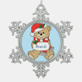 Cudly Teddy Bear Personalisiert Weihnachten Schneeflocken Zinn-Ornament (Vorderseite)
