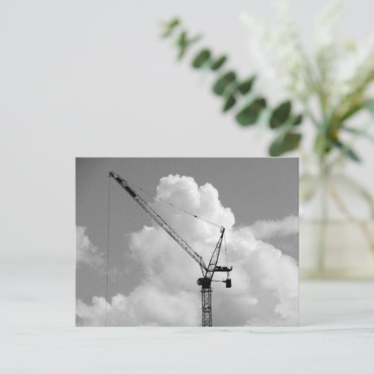 Cumulonimbus Crane - Schwarz und Weiß Postkarte (Stehend Vorderseite)