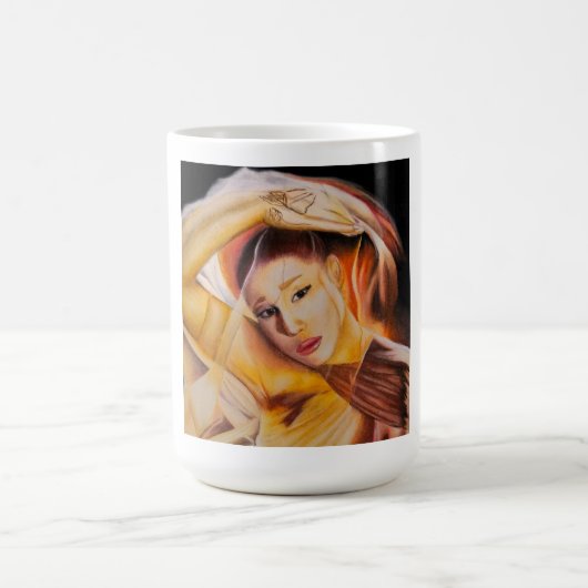 Cup mit Portrait von Ariana Grande Kaffeetasse (Mittel)