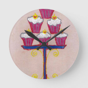 Cupcake Art Print mit Kirry und Rosa Hintergrund Runde Wanduhr