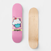 Cupcake auf rosa und weiße Streifen Skateboard (Vorderseite)