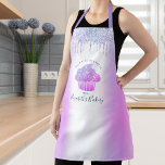 Cupcake Bäckerei Lila Blue Glitzer Tropfen Typogra Schürze<br><div class="desc">Hier ist ein wunderbarer Weg, um den Spaß des Backens zu ergänzen. Genießen Sie die kulinarischen Abenteuer, wenn Sie diese elegante, raffinierte, einfache und moderne Schürze tragen. Ein funkelnd, lila, rosa blauer Combre Cupcake, handgeschriebene Schrift Typografie und Glitzer Tropfen überlagern ein mädchenhaftes Imitat metallisch lila blau ombre Hintergrund. Personalisieren Sie...</div>