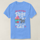Cupcake Baking Cat Eigentümer 2930 T-Shirt (Design vorne)