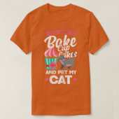 Cupcake Baking Cat Eigentümer T - Shirt (Design vorne)