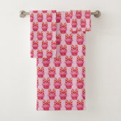 Cupcake Bath Towel Set (Insitu)