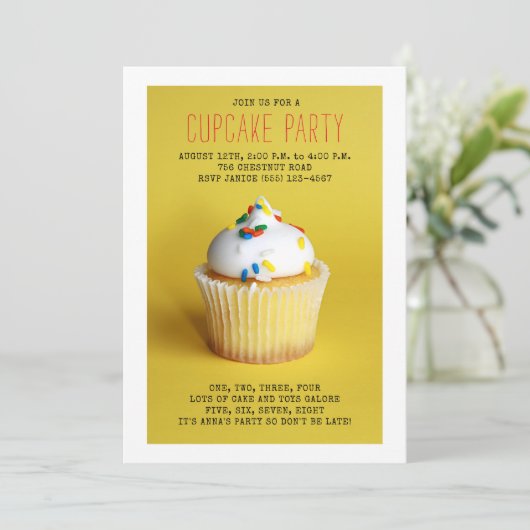 Cupcake Birthday Einladung (Stehend Vorderseite)