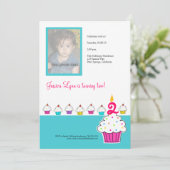 Cupcake Foto Invasion, Geburtstagsparty Einladung (Stehend Vorderseite)