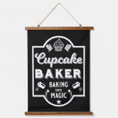 Cupcake Master Baker Wandteppich Mit Holzrahmen (Vorderseite)