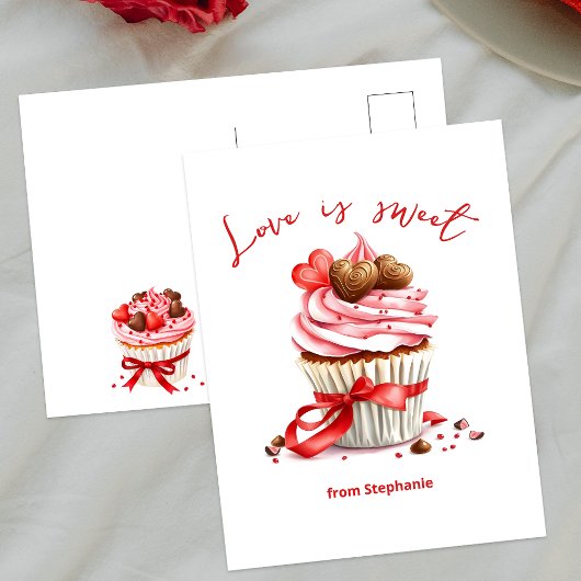 Cupcake mit Herzschokolade Liebe ist süß Postkarte