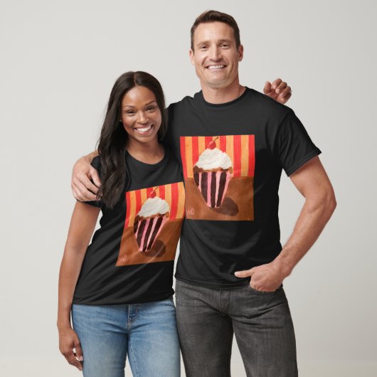 Cupcake mit Vanille-Frosting T-Shirt (Unisex)