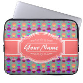 Cupcake Muster Coral Personalisiert Name Laptopschutzhülle (Vorderseite)