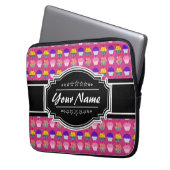 Cupcake Muster Schwarzer Personalisierter Name Laptopschutzhülle (Vorderseite Links)